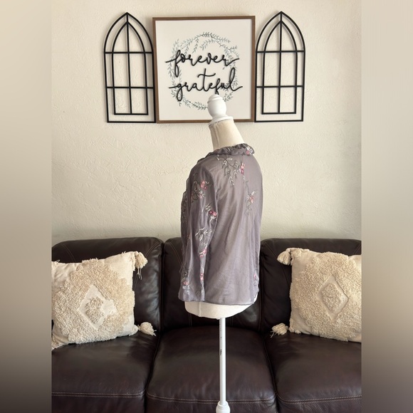 J Jill Floral Embroidered Gray Tie Front Cardigan Boho Size S Hippie Casual - Picture 7 of 11